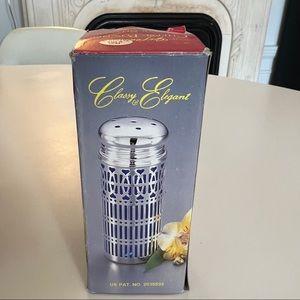 BRAND NEW VTG style powder sugar or cheese powder shaker